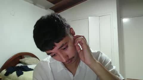 talhi_ online show from December 31, 2024, 1:26 am