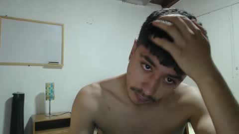 talhi_ online show from January 2, 2025, 9:39 pm