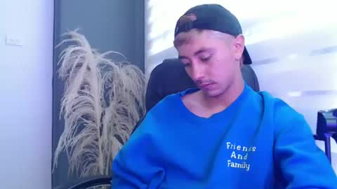 talhi_ online show from January 24, 2025, 6:35 pm