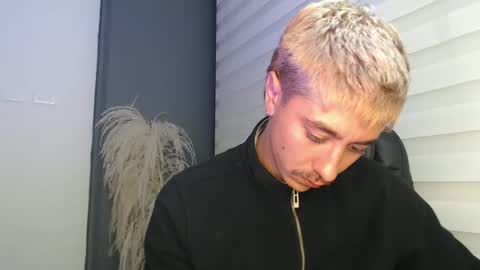 talhi_ online show from February 5, 2025, 4:37 am