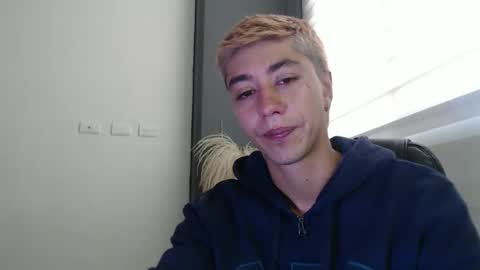 talhi_ online show from February 6, 2025, 3:31 pm