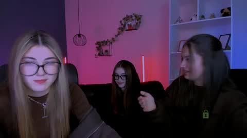 talia_seduce online show from April 5, 2026, 7:11 pm