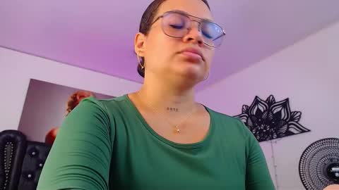 taliana36 online show from November 4, 2025, 12:26 pm