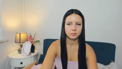 taliasensitive online show from October 9, 2025, 10:35 am