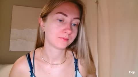  Kira  online show from September 25, 2025, 6:50 am