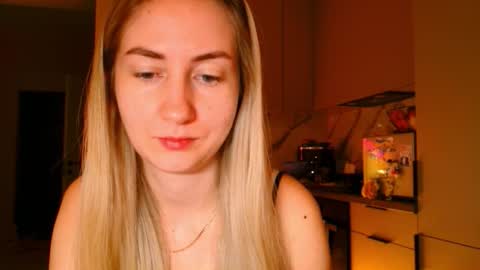  Kira  online show from February 19, 2026, 6:42 am