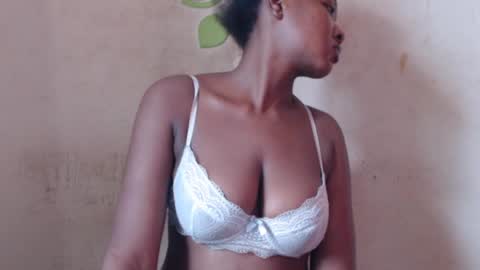 tall_choco online show from June 19, 2026, 10:52 am