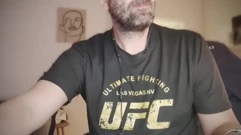 Snapshot of tallboy77eu chatting on January 11, 2025, 9:46 pm Aligator online show from January 11, 2025, 9:46 pm