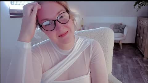 tallinnlove online show from May 21, 2026, 8:43 am