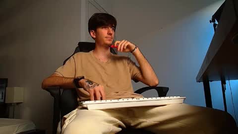 talonwilde online show from September 16, 2025, 5:19 am