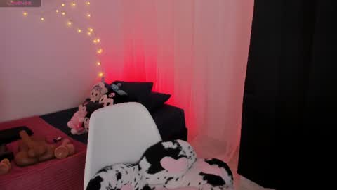 Tamy online show from July 8, 2026, 8:24 pm