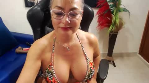 Tamara online show from September 16, 2025, 3:40 am