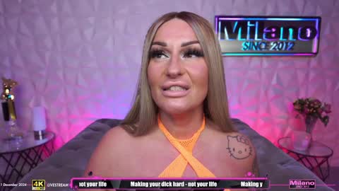 Snapshot of tamaramilano chatting on December 11, 2024, 12:23 pm TamaraMilano online show from December 11, 2024, 12:23 pm