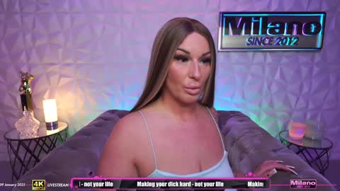 Snapshot of tamaramilano chatting on January 9, 2025, 8:55 am TamaraMilano online show from January 9, 2025, 8:55 am