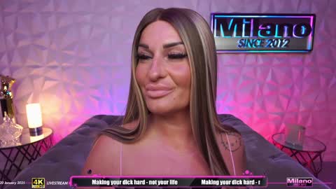 Snapshot of tamaramilano chatting on January 20, 2025, 4:55 pm TamaraMilano online show from January 20, 2025, 4:55 pm