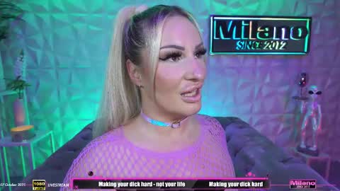 Snapshot of tamaramilano chatting on October 7, 2025, 8:33 am TamaraMilano online show from October 7, 2025, 8:33 am