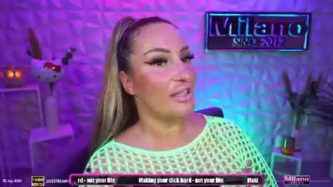 Snapshot of tamaramilano chatting on July 22, 2026, 8:28 am TamaraMilano online show from July 22, 2026, 8:28 am