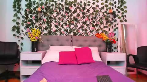 Tami online show from February 25, 2025, 2:44 pm