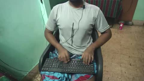 Snapshot of tamil_nadu chatting on October 29, 2025, 1:13 pm tamil_nadu online show from October 29, 2025, 1:13 pm