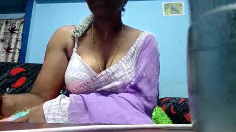 Snapshot of tamilmadhi520 chatting on September 16, 2025, 5:58 pm tamilmadhi520 online show from September 16, 2025, 5:58 pm