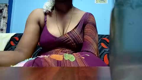 Snapshot of tamilmadhi520 chatting on October 24, 2025, 5:31 pm tamilmadhi520 online show from October 24, 2025, 5:31 pm