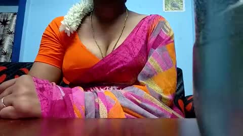 Snapshot of tamilmadhi520 chatting on April 20, 2026, 6:31 pm tamilmadhi520 online show from April 20, 2026, 6:31 pm