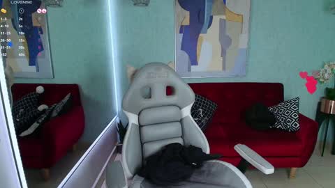 Snapshot of tammy_petit chatting on March 5, 2025, 6:54 am Tammy online show from March 5, 2025, 6:54 am