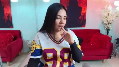 Snapshot of tammy_petit chatting on September 12, 2025, 3:50 am Tammy online show from September 12, 2025, 3:50 am