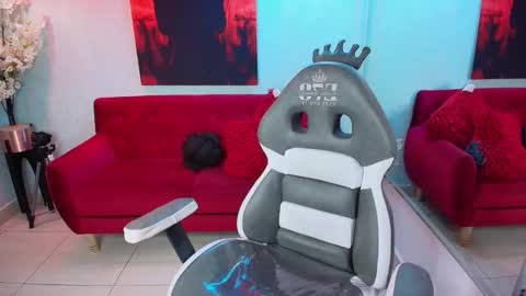 Snapshot of tammy_petit chatting on October 22, 2025, 2:56 am Tammy online show from October 22, 2025, 2:56 am