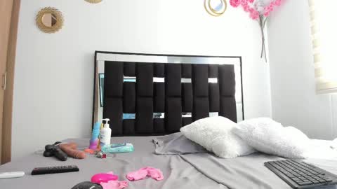 tammysanz online show from November 22, 2025, 4:39 pm