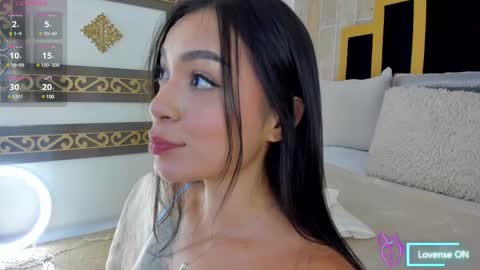 Snapshot of tamy_honey chatting on February 13, 2025, 10:11 pm Tamy online show from February 13, 2025, 10:11 pm