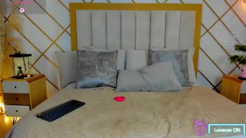 Tamy online show from September 29, 2025, 11:42 pm