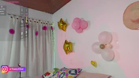 tamyeliot_ online show from September 14, 2025, 4:22 am