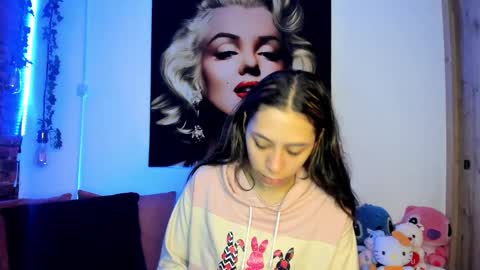 tania06 online show from January 12, 2026, 1:16 pm