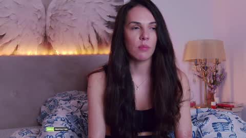 Tania Amore online show from April 3, 2026, 7:34 pm