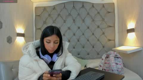 TANIT ANGELS online show from February 4, 2025, 3:54 am