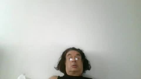 tantriceye online show from April 15, 2026, 8:43 am