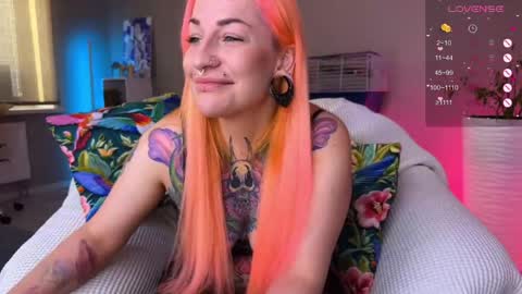 Snapshot of tanya_acid chatting on May 2, 2026, 4:39 am Tanya acid online show from May 2, 2026, 4:39 am