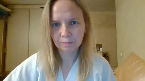 tanystar online show from December 1, 2025, 1:16 pm