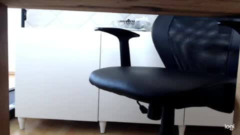 Snapshot of tap_b chatting on June 14, 2026, 12:07 pm Patrick online show from June 14, 2026, 12:07 pm