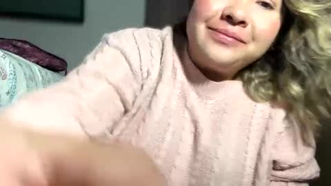 Snapshot of tara_lynn_xx chatting on January 5, 2025, 12:31 am Dani independent model online show from January 5, 2025, 12:31 am