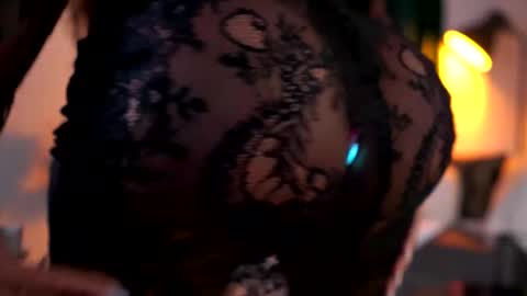 Elliot online show from April 6, 2026, 9:10 am