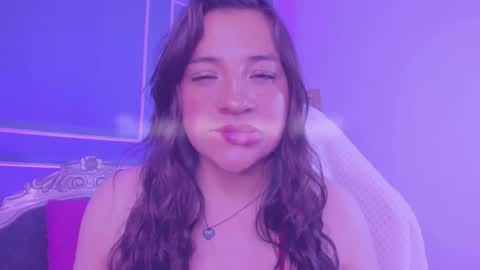 Snapshot of tarataylorr chatting on February 9, 2026, 2:37 am Tara online show from February 9, 2026, 2:37 am