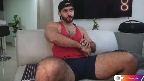 Snapshot of tarek_dan chatting on April 18, 2026, 8:09 pm Tarek online show from April 18, 2026, 8:09 pm