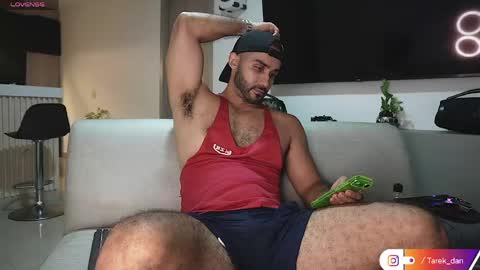 Snapshot of tarek_dan chatting on May 6, 2026, 2:08 am Tarek online show from May 6, 2026, 2:08 am