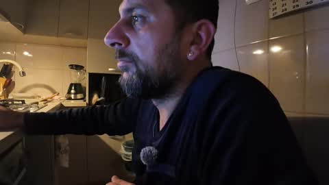 Snapshot of tarkan198 chatting on January 10, 2025, 12:49 am tarkan198 online show from January 10, 2025, 12:49 am