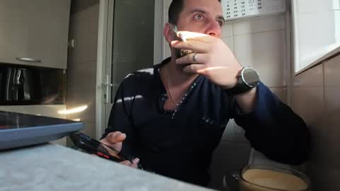 Snapshot of tarkan198 chatting on January 12, 2025, 7:11 am tarkan198 online show from January 12, 2025, 7:11 am