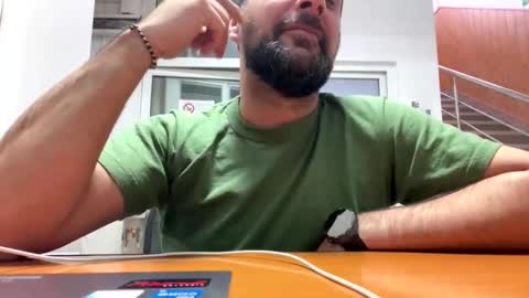 Snapshot of tarkan198 chatting on January 25, 2025, 10:51 am tarkan198 online show from January 25, 2025, 10:51 am