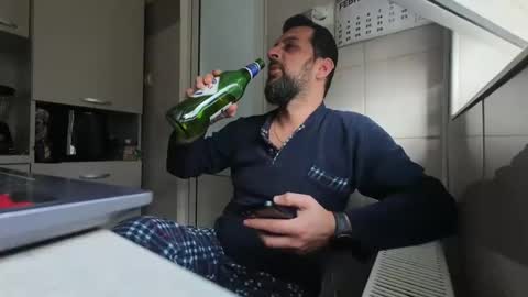 Snapshot of tarkan198 chatting on February 6, 2025, 11:10 am tarkan198 online show from February 6, 2025, 11:10 am