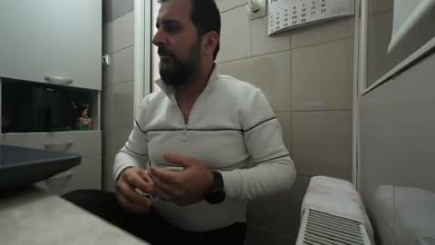 Snapshot of tarkan198 chatting on February 7, 2025, 6:13 pm tarkan198 online show from February 7, 2025, 6:13 pm